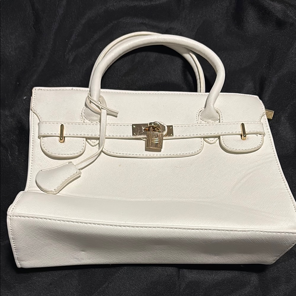 Elegant White Handbag